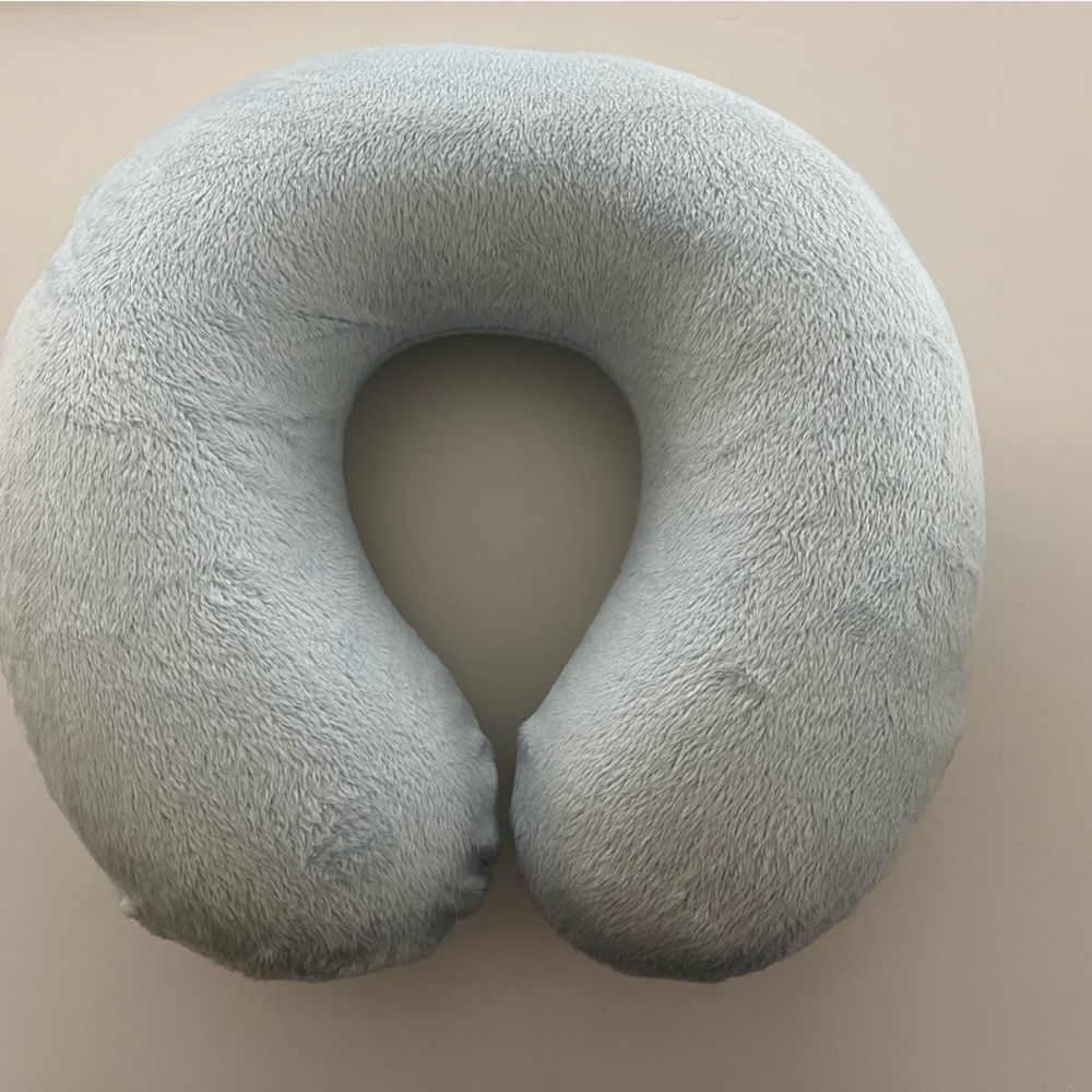 NWOT memory foam neck pillow with removable cover light blue